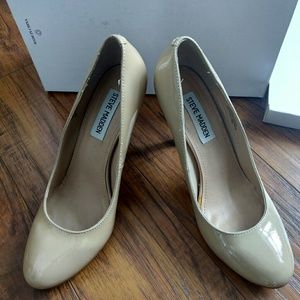 Steve Madden Contrvsy Fawn Patent